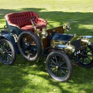Rolls‑Royce 10 hp (1904) Brass-era (very early automotive era, 1900-1915)