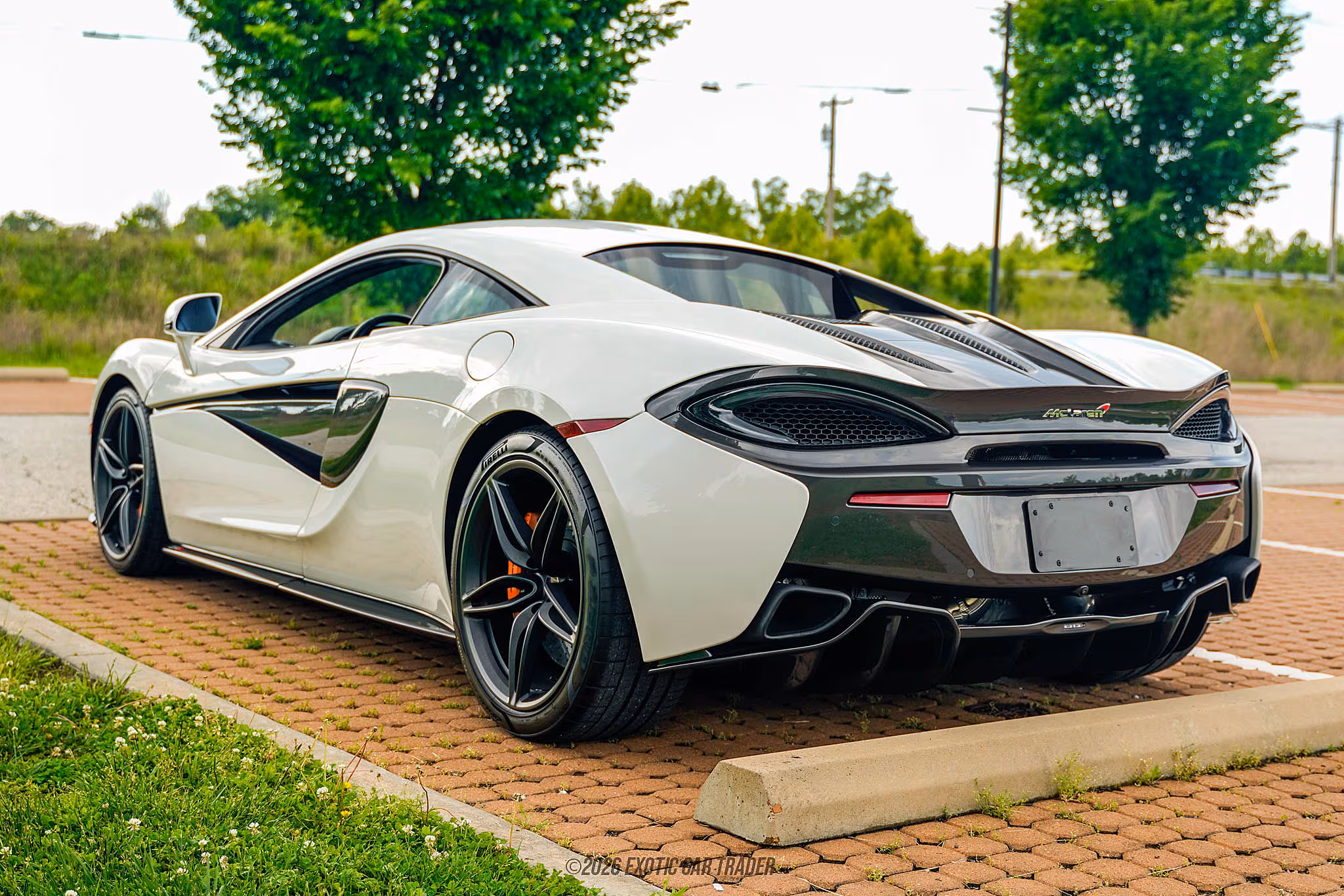 2017 McLaren 570S - Image 3